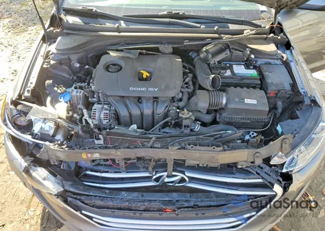 2018 Hyundai Elantra Value Edition z USA, uszkodzony, nr VIN 5NPD84LF3JH347733